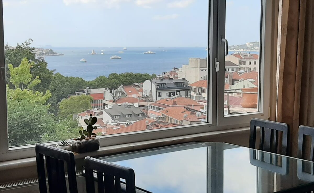 Istanbul-Besiktas-Ciragan-apartment-2-bedrooms-for-rent-1