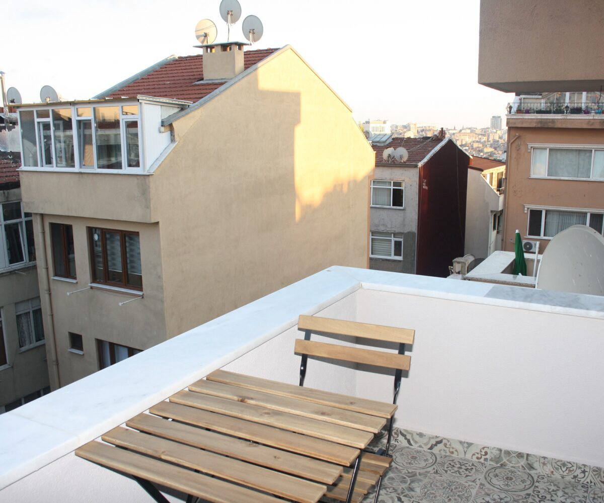 Istanbul-Sisli-Kurtulus-property-renovated-3th-floor-for-rent-5